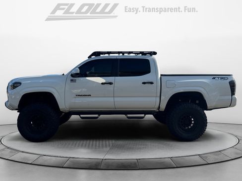 Used 2021 Toyota Tacoma SR w/ SR Convenience Package RWD image 4