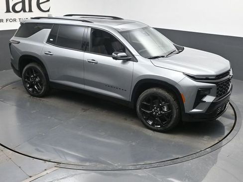 New 2026 Chevrolet Traverse RS w/ LPO, Floor Liner Package image 17