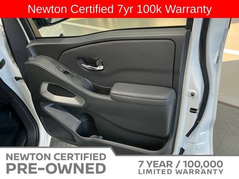 Used 2023 Nissan Frontier SV w/ Technology Package AWD/4WD image 40