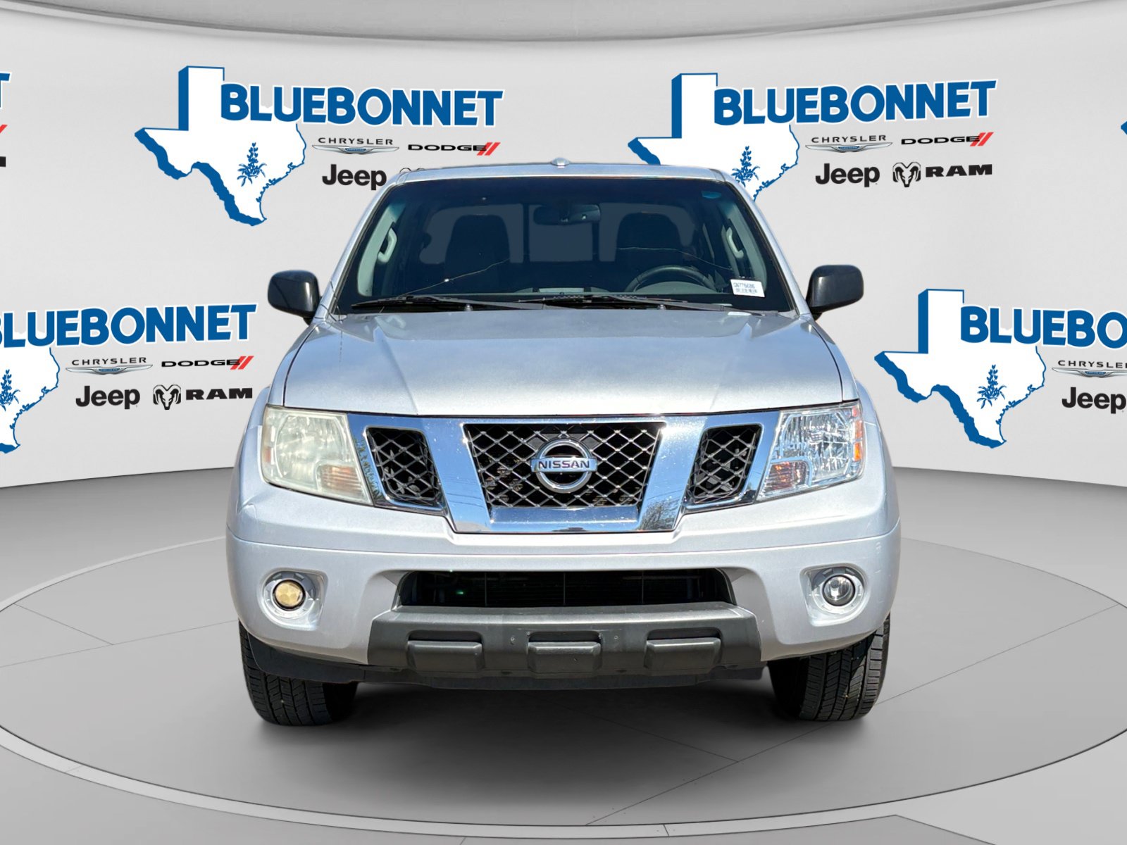 Used 2016 Nissan Frontier SV w/ SV Value Truck Package RWD image 2