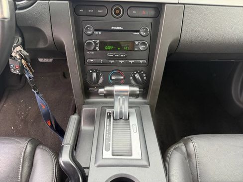 Used 2005 Ford Mustang GT Premium RWD image 12