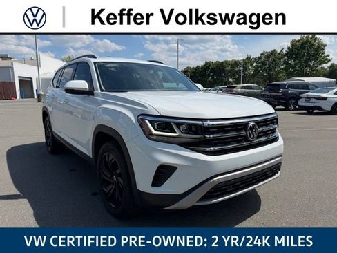 Certified 2023 Volkswagen Atlas SE w/ Black Wheel Package AWD/4WD image 9