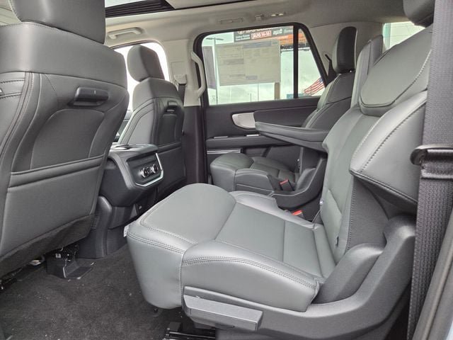 New 2026 Ford Expedition Max Active AWD/4WD image 6