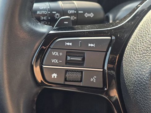 Certified 2025 Honda Pilot Touring image 34