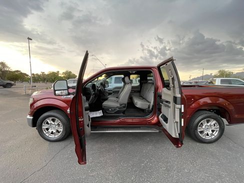 Used 2015 Ford F150 XLT w/ Equipment Group 301A Mid RWD image 11