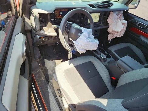 Used 2023 Ford Bronco 2-Door AWD/4WD image 8