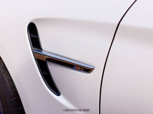 Used 2015 BMW M4 Convertible image 91