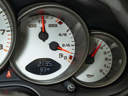 Used 2005 Porsche 911 Carrera S RWD image 36