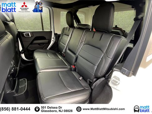 Used 2023 Jeep Wrangler Unlimited Sahara w/ Cold Weather Group image 27