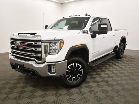 Used 2020 GMC Sierra 2500 SLE w/ SLE Value Package; image 2
