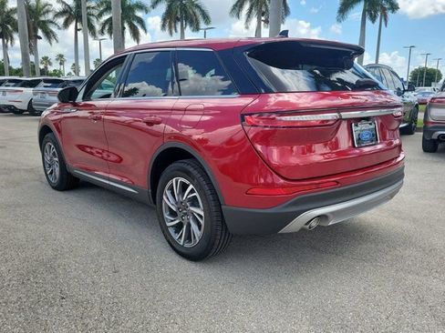 Certified 2023 Lincoln Corsair FWD image 4