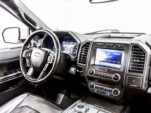 Used 2021 Ford Expedition Max Limited RWD image 21