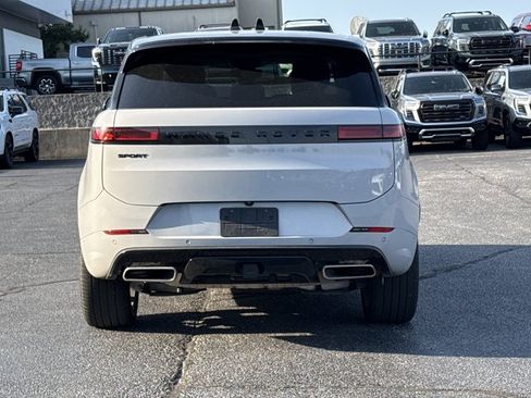 Used 2025 Land Rover Range Rover Sport Dynamic SE AWD/4WD image 4