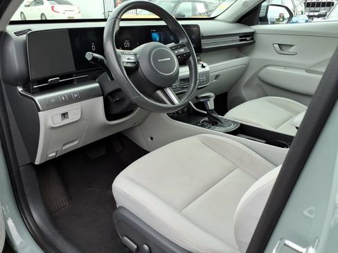 Used 2024 Hyundai Kona SEL AWD/4WD image 12