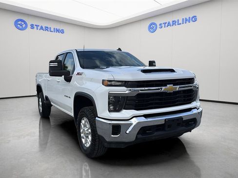 Used 2024 Chevrolet Silverado 2500 LT image 14