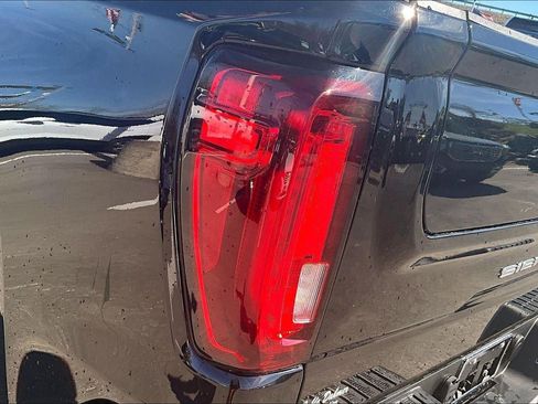 Used 2021 GMC Sierra 1500 AT4 image 26