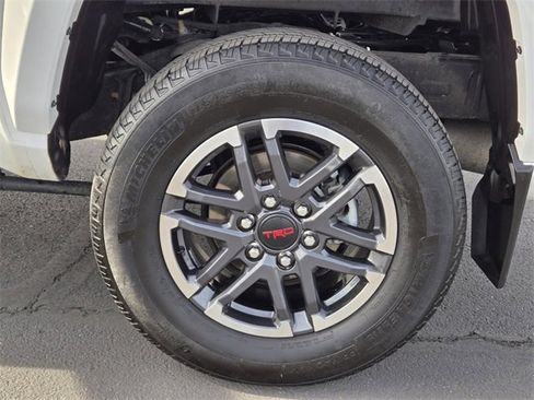 Used 2024 Toyota Tacoma TRD Sport image 9
