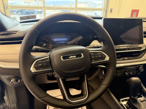 Used 2024 Jeep Compass Limited w/ Sun and Sound Group image 12