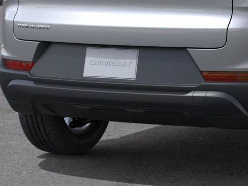 New 2026 Chevrolet TrailBlazer LS FWD image 14