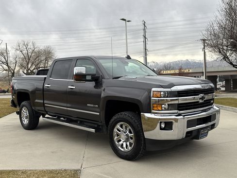 Used 2016 Chevrolet Silverado 3500 LTZ w/ Duramax Plus Package image 7