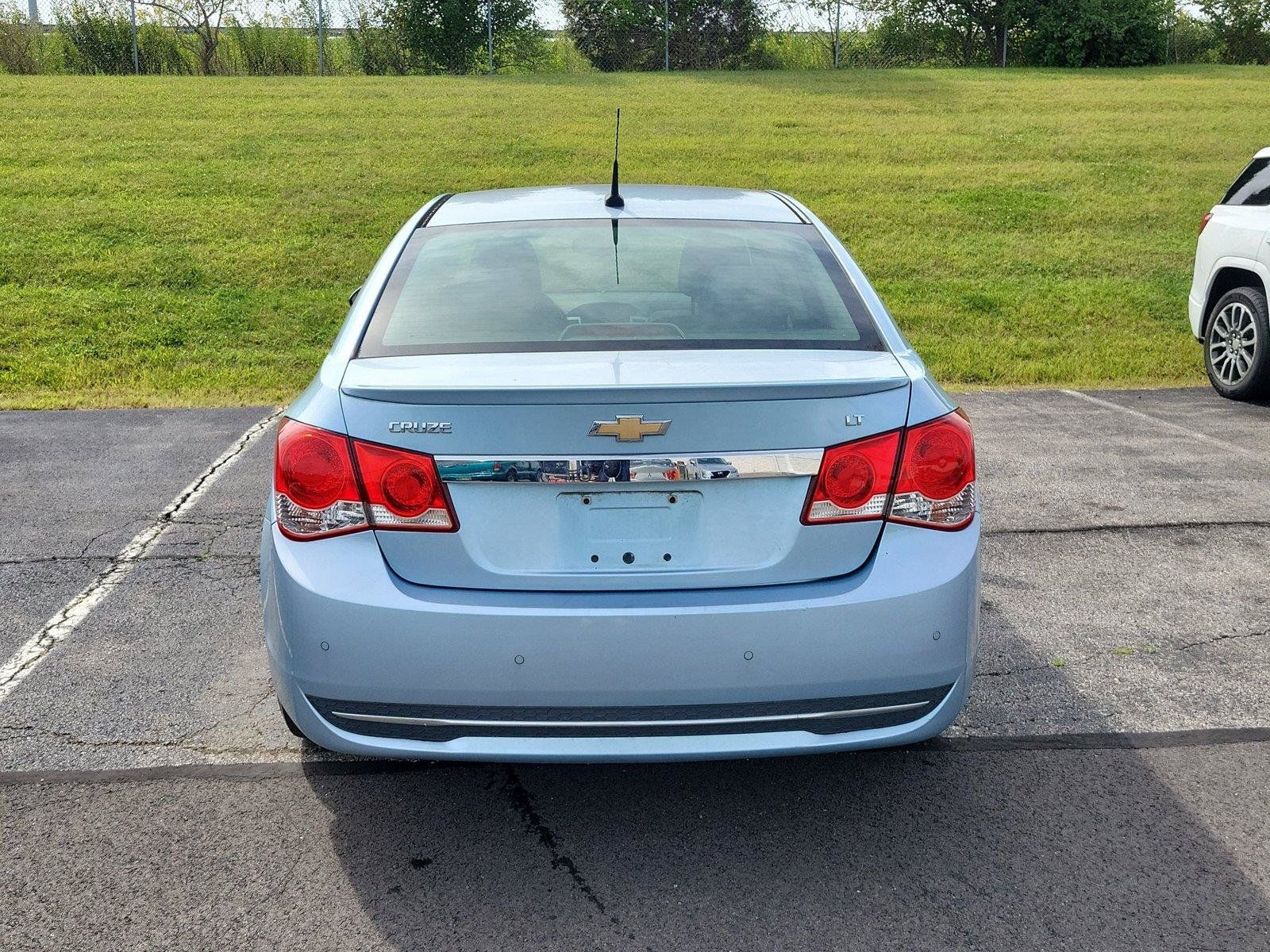 Used 2012 Chevrolet Cruze LT w/ RS Package FWD image 7