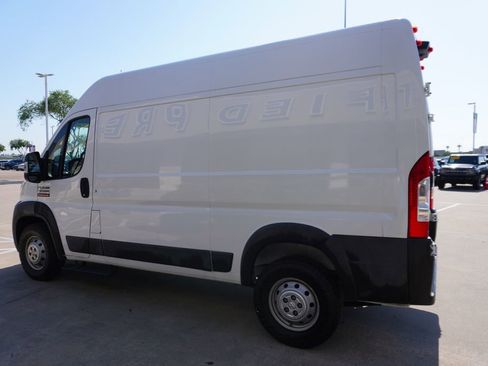 Used 2019 RAM ProMaster 2500 FWD image 4
