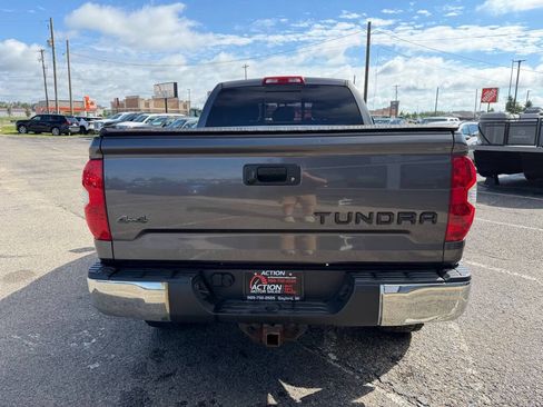 Used 2016 Toyota Tundra SR5 w/ SR5 Upgrade Package AWD/4WD image 4