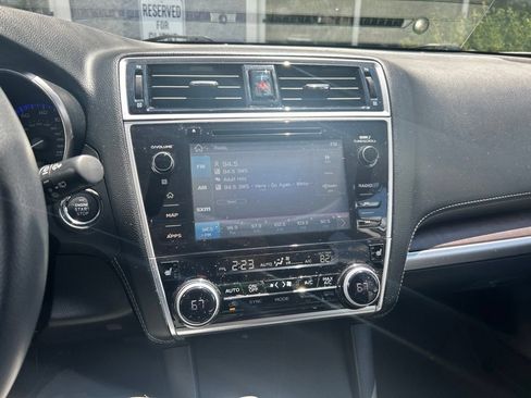 Used 2019 Subaru Outback 2.5i Limited AWD/4WD image 5