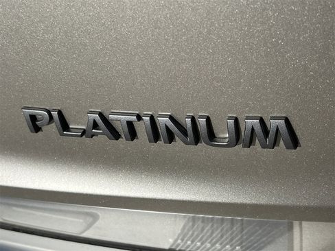 Certified 2025 Nissan Rogue Platinum image 7