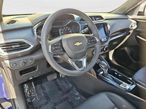 Used 2023 Chevrolet TrailBlazer ACTIV w/ Convenience Package FWD image 9