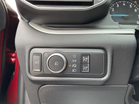 Used 2020 Ford Explorer XLT w/ Equipment Group 202A image 14