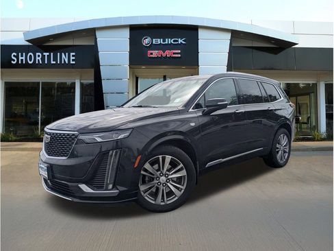 Used 2022 Cadillac XT6 Premium Luxury AWD/4WD image 4
