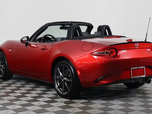 Used 2016 MAZDA MX-5 Miata Club RWD image 7