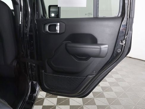 Used 2024 Jeep Wrangler Unlimited Sport AWD/4WD image 22