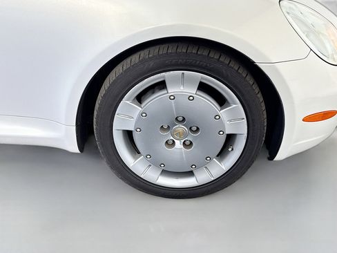 Used 2003 Lexus SC 430 Convertible image 29