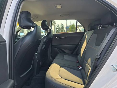 Certified 2026 Kia Niro LX FWD image 17