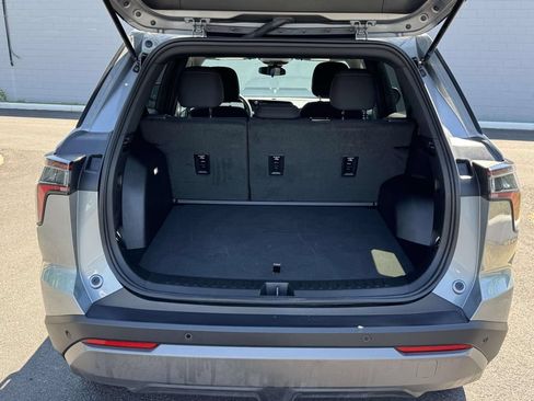Used 2026 Chevrolet Equinox LT FWD image 16
