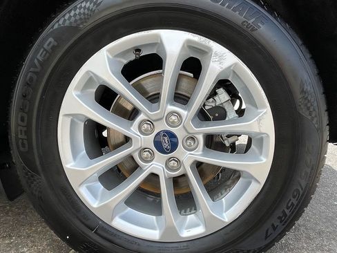 Used 2020 Ford Escape SE FWD image 13