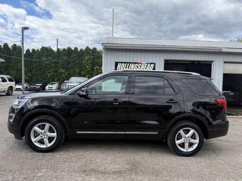 Used 2017 Ford Explorer XLT AWD/4WD image 8