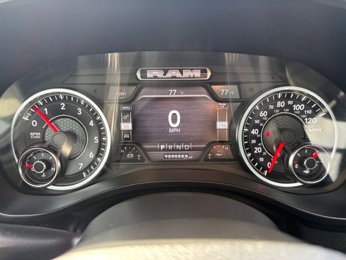 Used 2020 RAM 1500 Laramie AWD/4WD image 24