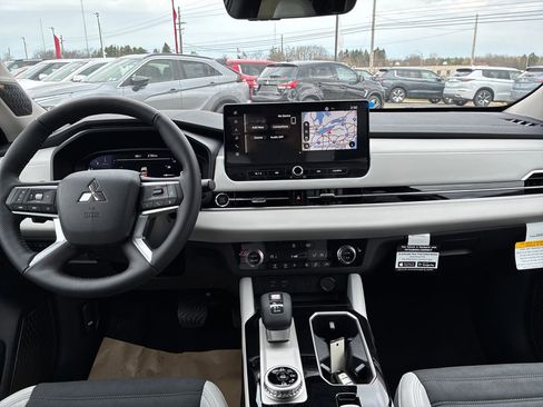 New 2026 Mitsubishi Outlander SE AWD/4WD image 20