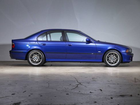 Used 2002 BMW M5 RWD image 4