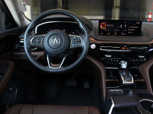 Used 2024 Acura MDX SH-AWD w/ Technology Package image 21
