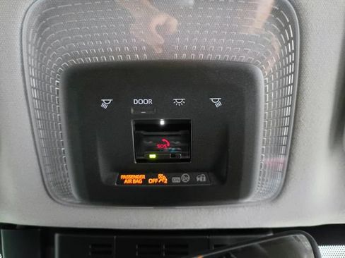 Used 2023 Toyota Prius Prime FWD image 41