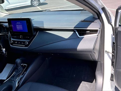 Used 2024 Toyota Corolla LE image 18
