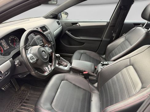 Used 2013 Volkswagen Jetta GLI FWD image 21