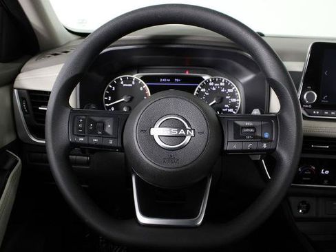 Certified 2024 Nissan Rogue SV FWD image 25