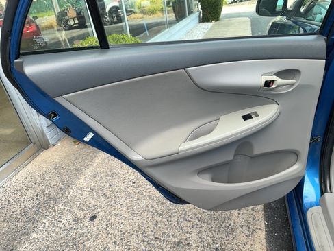 Used 2009 Toyota Corolla LE FWD image 15