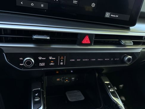 New 2026 Kia Sorento S FWD image 26