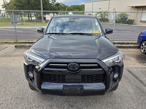 Used 2021 Toyota 4Runner SR5 Premium w/ Moonroof Package RWD image 2